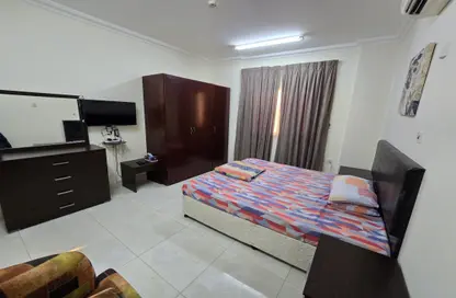 Apartment - 1 Bathroom for rent in Umm Ghuwalina - Umm Ghuwailina - Doha