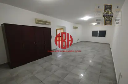 Apartment - 3 Bedrooms - 3 Bathrooms for rent in Home-Al Fina’a - Abdullah Bin Masoud Street - Fereej Bin Mahmoud - Doha