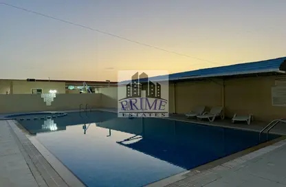 Villa - 6 Bedrooms - 6 Bathrooms for rent in Al Kheesa - Al Kheesa - Umm Salal Mohammed