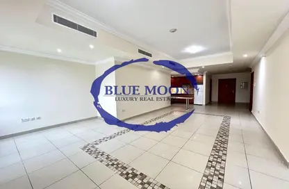 Apartment - 1 Bathroom for rent in Porto Arabia - The Pearl Island - Doha