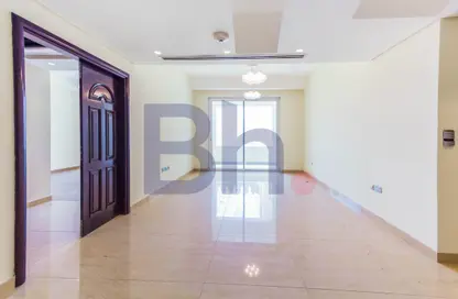 Apartment - 2 Bedrooms - 3 Bathrooms for rent in Tower 9 - Viva Bahriyah - The Pearl Island - Doha