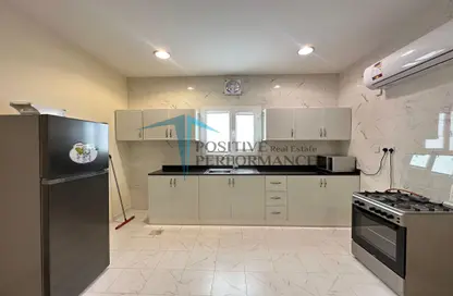 Apartment - 2 Bedrooms - 1 Bathroom for rent in Al Khazin Street - Madinat Khalifa South - Madinat Khalifa - Doha