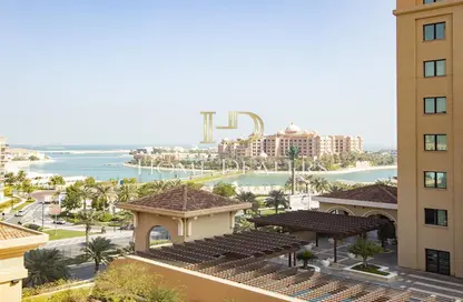 Apartment - 1 Bedroom - 2 Bathrooms for sale in West Porto Drive - Porto Arabia - The Pearl Island - Doha