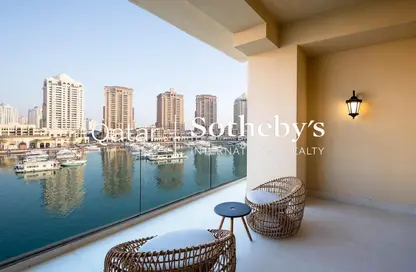 Apartment - 2 Bedrooms - 3 Bathrooms for rent in Porto Arabia - The Pearl Island - Doha