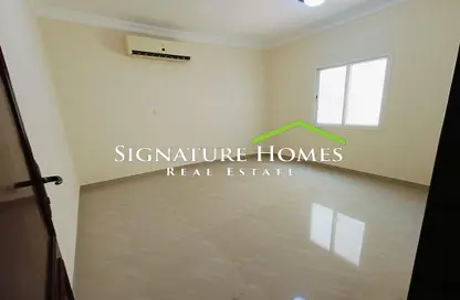 Apartment - 3 Bedrooms - 2 Bathrooms for rent in Bin Omran 46 - Fereej Bin Omran - Doha