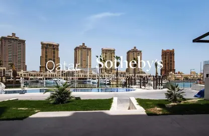 Townhouse - 2 Bedrooms - 3 Bathrooms for rent in The St. Regis Marsa Arabia Island - Marsa Arabia - The Pearl Island - Doha