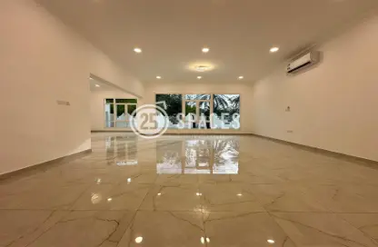 Villa - 5 Bedrooms - 5 Bathrooms for rent in East Gate - West Bay Lagoon - Doha