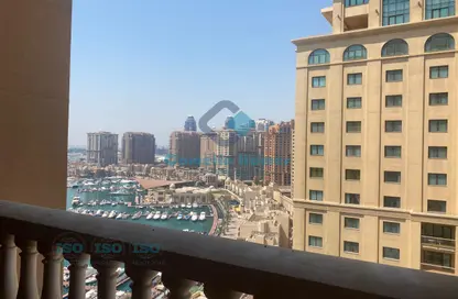 Apartment - 2 Bedrooms - 3 Bathrooms for rent in Tower 16 - Porto Arabia - The Pearl Island - Doha