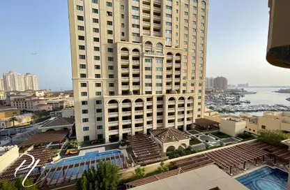 Apartment - Studio - 1 Bathroom for rent in Tower 19 - Porto Arabia - The Pearl Island - Doha