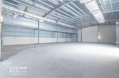 Warehouse - Studio - 2 Bathrooms for rent in Industrial Area - Mesaieed