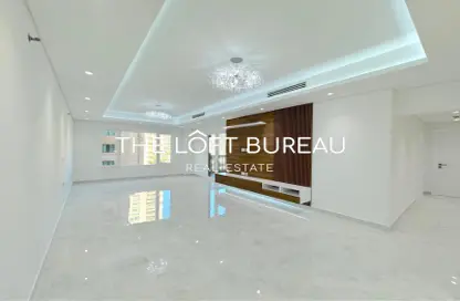 Apartment - 2 Bedrooms - 3 Bathrooms for sale in Sabban Towers - Porto Arabia - The Pearl Island - Doha