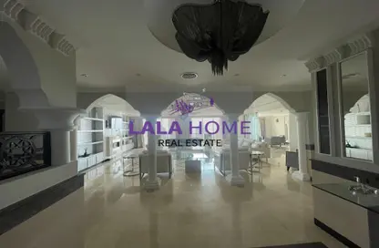 Penthouse - 4 Bedrooms - 5 Bathrooms for rent in Viva West - Viva Bahriyah - The Pearl Island - Doha