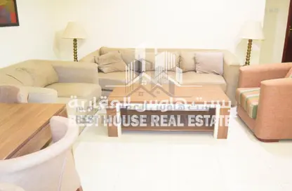 Apartment - 2 Bedrooms - 2 Bathrooms for rent in Old Al Ghanim - Al Ghanim - Doha