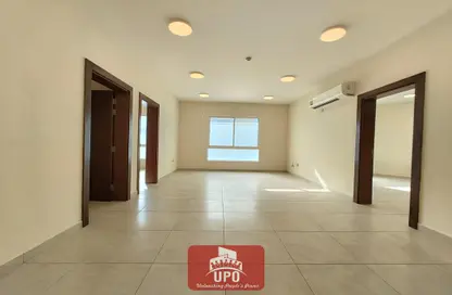 Apartment - 3 Bedrooms - 2 Bathrooms for rent in Bin Dirham 5 - Al Mansoura - Doha