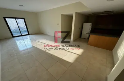 Apartment - 2 Bedrooms - 3 Bathrooms for rent in Catania - La Piazza - Fox Hills - Lusail