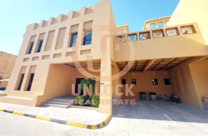 Villa - 4 Bedrooms - 5 Bathrooms for rent in Wadi Al Markh - Muraikh - AlMuraikh - Doha