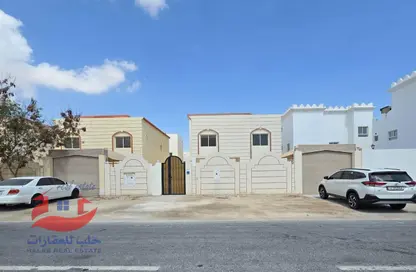 Villa - 5 Bedrooms - 4 Bathrooms for rent in Al Sakhama - Doha