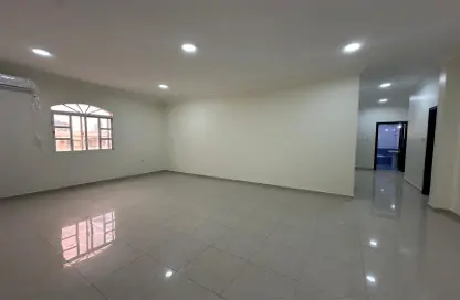 Apartment - 2 Bedrooms - 2 Bathrooms for rent in Al Sadd Road - Al Sadd - Doha