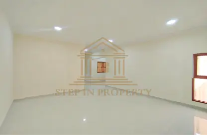 Apartment - 3 Bedrooms - 3 Bathrooms for rent in Abu Talha Street - Fereej Bin Omran - Doha