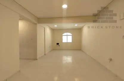 Apartment - 2 Bedrooms - 2 Bathrooms for rent in Al Muntazah Street - Al Muntazah - Doha