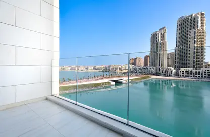 Apartment - 1 Bedroom - 2 Bathrooms for rent in Gewan Island - The Pearl Island - Doha