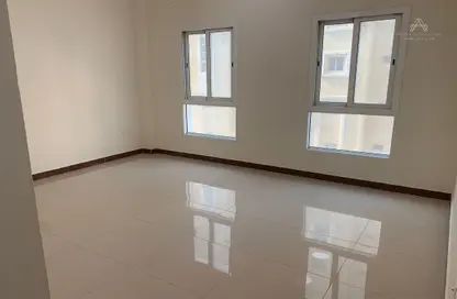 Apartment - 2 Bedrooms - 2 Bathrooms for rent in Al Mansoura - Al Mansoura - Doha