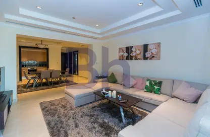 Apartment - 1 Bedroom - 2 Bathrooms for sale in Tower 6 - Porto Arabia - The Pearl Island - Doha