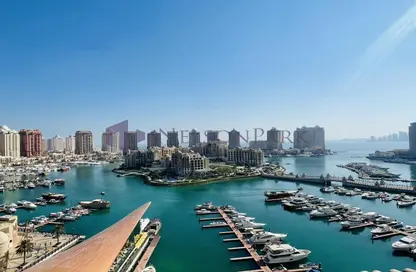 Apartment - 3 Bedrooms - 4 Bathrooms for rent in Sabban Towers - Porto Arabia - The Pearl Island - Doha