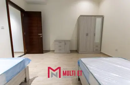 Apartment - 2 Bedrooms - 2 Bathrooms for rent in Blossom Tower - Lusail