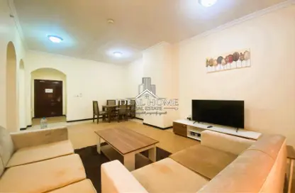 Apartment - 2 Bedrooms - 3 Bathrooms for rent in Musheireb - Musheireb - Doha