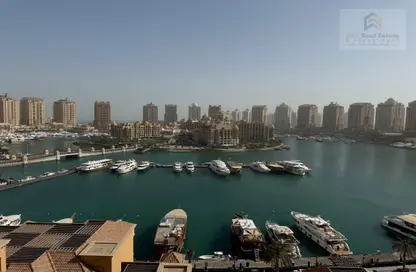 Apartment - 2 Bedrooms - 3 Bathrooms for rent in Tower 4 - Porto Arabia - The Pearl Island - Doha