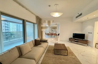 Apartment - 3 Bedrooms - 5 Bathrooms for rent in West Bay Tower - West Bay - West Bay - Doha