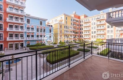 Apartment - 1 Bedroom - 2 Bathrooms for rent in Carnaval - Qanat Quartier - The Pearl Island - Doha