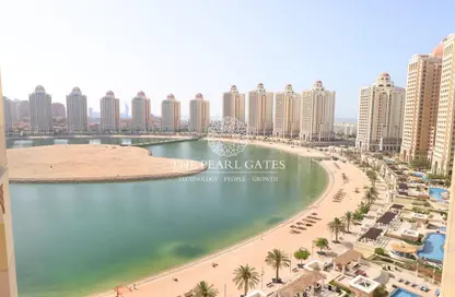 Apartment - 2 Bedrooms - 3 Bathrooms for rent in Viva West - Viva Bahriyah - The Pearl Island - Doha