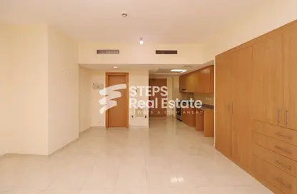 Apartment - 1 Bathroom for sale in Lusail City - Lusail