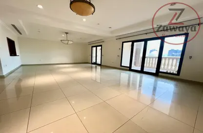 Apartment - 2 Bedrooms - 3 Bathrooms for sale in East Porto Drive - Porto Arabia - The Pearl Island - Doha