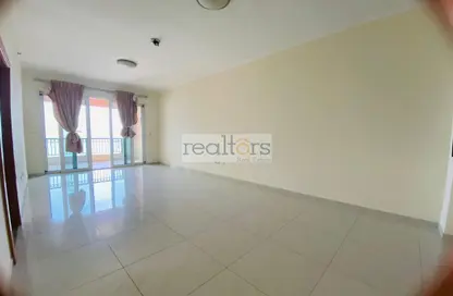 Apartment - 2 Bedrooms - 2 Bathrooms for sale in Viva East - Viva Bahriyah - The Pearl Island - Doha