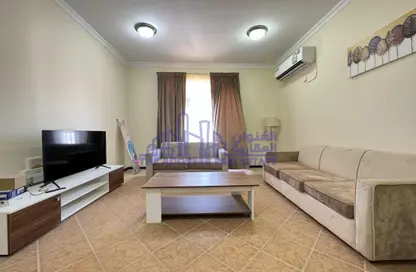 Apartment - 2 Bedrooms - 3 Bathrooms for rent in Musheireb Apartments - Musheireb - Doha