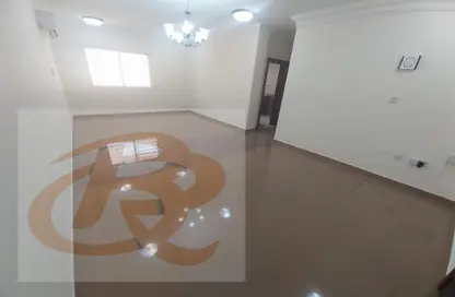 Apartment - 2 Bedrooms - 2 Bathrooms for rent in Tadmur Street - Old Airport Road - Doha