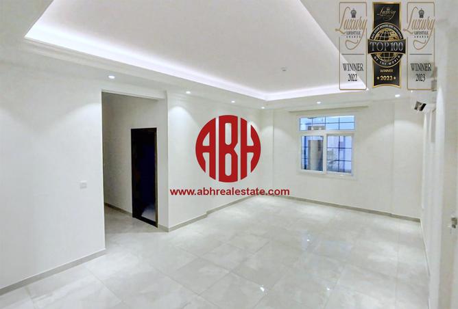 Apartment - 2 Bedrooms - 3 Bathrooms for rent in Al Nuaija Street - Al Nuaija - Doha