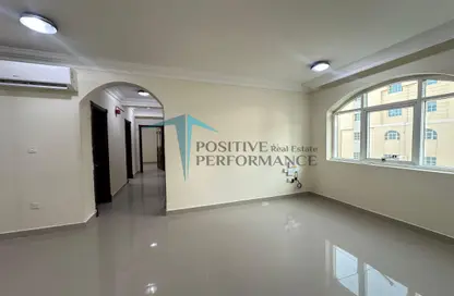 Apartment - 3 Bedrooms - 2 Bathrooms for rent in Les Roses Executive Apartments 1 - Les Roses Executive Apartments - Najma - Doha