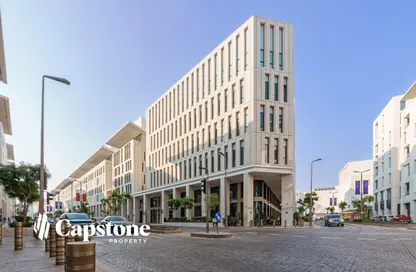 Apartment - 3 Bedrooms - 4 Bathrooms for rent in Banks street - Musheireb - Doha