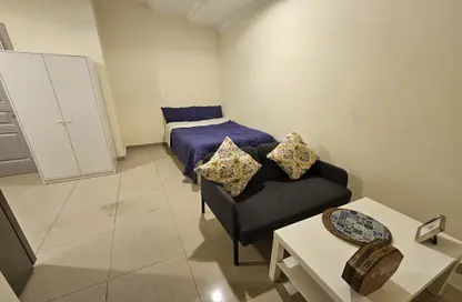 Apartment - Studio - 1 Bathroom for rent in Al Duhail - Doha