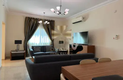 Apartment - 2 Bedrooms - 2 Bathrooms for rent in Musheireb Tower - Musheireb - Musheireb - Doha