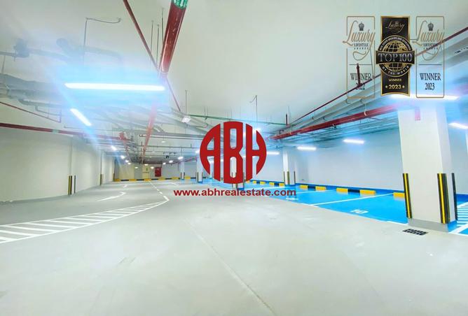 Shop - Studio - 1 Bathroom for rent in Al Nuaija Street - Al Nuaija - Doha