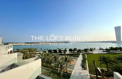 Townhouse - 3 Bedrooms - 4 Bathrooms for sale in Lusail City - Lusail