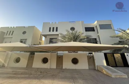 Apartment - 2 Bedrooms - 2 Bathrooms for rent in Wadi Al Shaheeniya Street - Ain Khaled - Doha