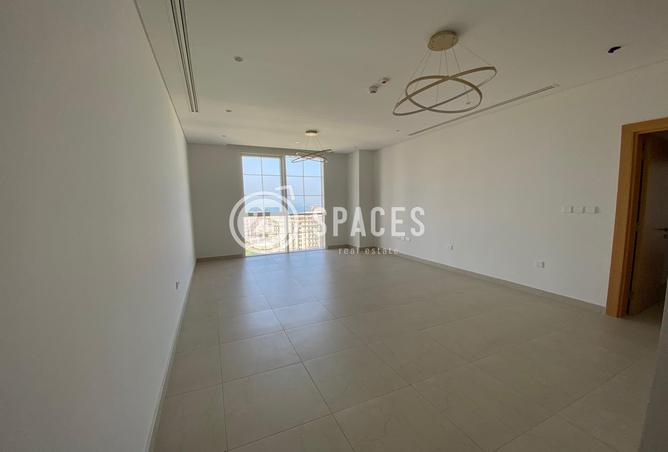 Apartment - 2 Bedrooms - 3 Bathrooms for rent in Floresta Gardens - Floresta Gardens - The Pearl Island - Doha