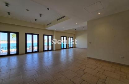 Townhouse - 2 Bedrooms - 4 Bathrooms for rent in Venezia - Qanat Quartier - The Pearl Island - Doha