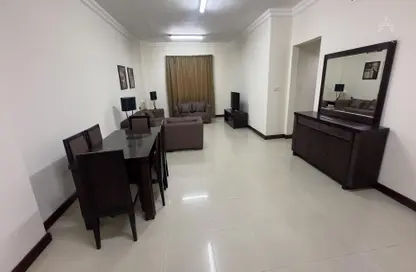 Apartment - 2 Bedrooms - 2 Bathrooms for rent in Al Sadd Road - Al Sadd - Doha